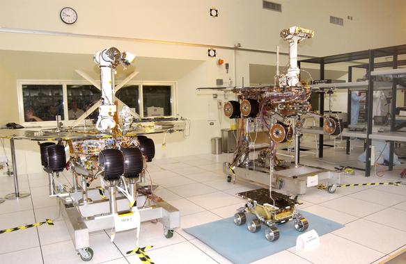 <p>Los <em>rovers</em> gemelos de la misión <em>Mars Exploration Rover</em>, Spirit y Opportunity en 1997./ JPL- NASA</p>