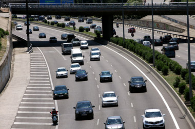 <p>PM2.5 particles are especially emitted by diesel vehicles and have harmful effects for health. / Credit: SINC</p>