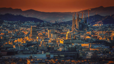 <p>The number of ‘tropical’ nights has increased in Barcelona over the last few decades. / Walkerssk</p>