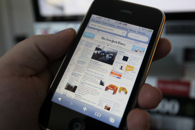 <p>Ya existen en el mundo casi tantos teléfonos móviles (6.800 millones) como personas (7.100 millones). / <a href="http://www.flickr.com/photos/scobleizer/4697192856/sizes/l/in/photostream/" target="_blank">Robert Scoble</a></p>