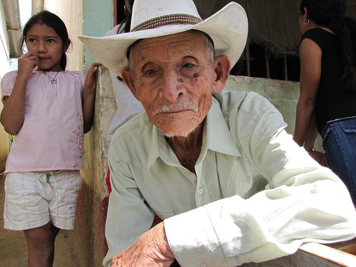 <p>Un anciano. / <a href="http://pixabay.com/es/latina-vaquero-espa%C3%B1ol-honduras-297932/" target="_blank">shawn1 </a></p>