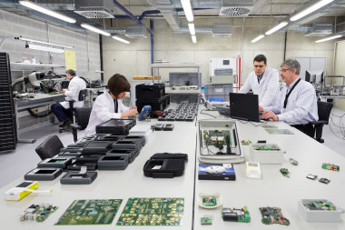 <p>Investigadores trabajando en el proyecto europeo Local4Global / IK4-TEKNIKER</p>