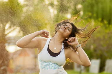 <p>Zumba es una disciplina del <em>fitness</em> creada a mediados de los años 90. / <a href="https://pixabay.com/es/zumba-deporte-ejercicio-baile-2382200/" target="_blank">Pixabay</a></p>