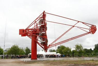 <p>Prototipo del telescopio de 12 m inagurado en el laboratorio alemán DESY. / DESY</p>