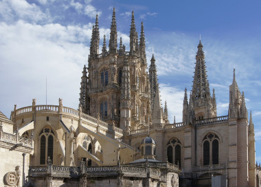 <p>Burgos dispone de días claros y soleados la mayor parte del año, según el estudio. / Pixabay</p>