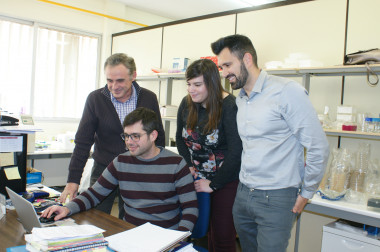 <p>Miembros del grupo de investigación de Genómica y Biotecnología Molecular de Hongos. / UMU</p>