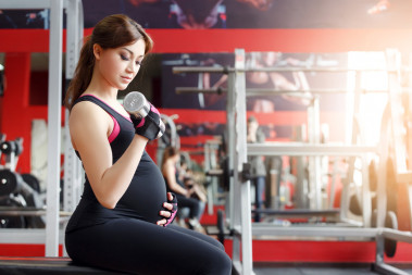 El ejercicio moderado durante el embarazo es seguro y conveniente para el feto y la madre