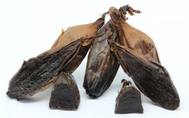 <p>La cebolla negra se consigue a partir de la cebolla fresca. / Fundación Descubre </p>