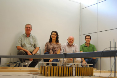 <p>Investigadores del Grupo de Fenómenos Ondulatorios de la UPV</p>