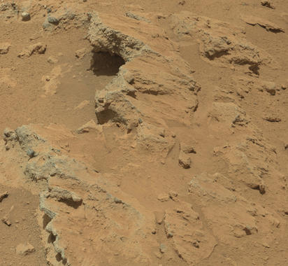 <p>Afloramiento rocoso de Hottah, en el que se han encontrado indicios de un antiguo flujo de agua. Imagen: NASA/JPL-Caltech/MSSS</p>