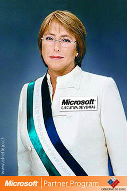 <p>Cartel de la presidenta de Cgile, MIchelle Bachelet, como ejecutiva de ventas de Microsoft. Imagen: José Francisco Carle Carrera.</p>