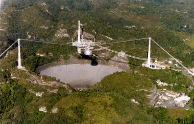 
<!-- START: including template: extension/sinc/design/ezwebin/templates/content/datatype/view/ezxmltags/paragraph.tpl (design:content/datatype/view/ezxmltags/paragraph.tpl) -->
<p>Observatorio de Arecibo (Puerto Rico). 
<!-- START: including template: extension/sinc/design/standard/templates/content/datatype/view/ezxmltags/link.tpl (design:content/datatype/view/ezxmltags/link.tpl) -->
<a href="http://www.plataformasinc.es/index.php/esl/imagenes/inicio/(imagen)/58795" target="_self">Imagen</a>
<!-- STOP: including template: extension/sinc/design/standard/templates/content/datatype/view/ezxmltags/link.tpl (design:content/datatype/view/ezxmltags/link.tpl) -->
: Universidad de Cornell.</p>
<!-- STOP: including template: extension/sinc/design/ezwebin/templates/content/datatype/view/ezxmltags/paragraph.tpl (design:content/datatype/view/ezxmltags/paragraph.tpl) -->
