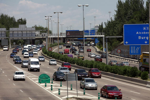 <p>El impacto sobre la mortalidad del ruido es similar al atribuible a la contaminación por partículas, también relacionadas con el tráfico en las grandes ciudades. / SINC</p>