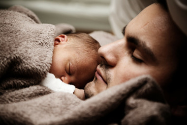 <p>El sueño no REM consta de cuatro fases de ondas cortas y largas durante las que descansamos. / Pixabay</p>