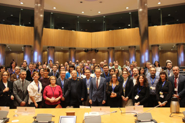 <p>Algunos de los participantes en las primeras jornadas de Ciencia en el Parlamento en el Congreso de los Diputados, con el ministro de Ciencia, Innovación y Universidades, Pedro Duque. / Congreso</p>