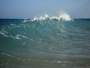 <p>La aplicación proporciona información sobre corrientes, oleaje, mareas, temperatura del mar y del aire. Imagen:<a href="http://www.flickr.com/photos/chiccops/1848458218/sizes/o/" target="_blank"> fra.ps</a></p>