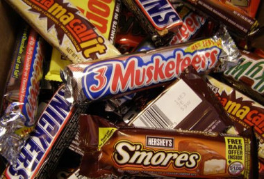<p>Para el estudio varios ratones fueron expuestos a lo que los expertos consideran una dieta de cafetería, es decir, acceso ilimitado a comida estándar y a chocolatinas con alto valor calórico. / Adam Kalsey</p>