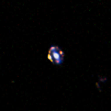 <p>Las lentes gravitacionales son un tipo de galaxia muy poco abundante en el universo./ ESA</p>