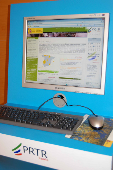 
<!-- START: including template: extension/sinc/design/ezwebin/templates/content/datatype/view/ezxmltags/paragraph.tpl (design:content/datatype/view/ezxmltags/paragraph.tpl) -->
<p>Presentación de la web del PRTR. Foto: SINC.</p>
<!-- STOP: including template: extension/sinc/design/ezwebin/templates/content/datatype/view/ezxmltags/paragraph.tpl (design:content/datatype/view/ezxmltags/paragraph.tpl) -->
