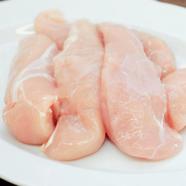 <p>El pollo va a restar protagonismo a la carne de vaca. Imagen: <a href="http://www.flickr.com/photos/artizone/6761657675/" target="_blank">Artizone</a>.</p>