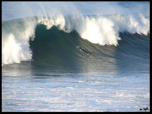 <p> La "ola izquierda" de Mundaka es famosa entre los surfistas de todo el mundo.</p>