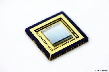 <p>Sensor de grafeno y puntos cuánticos con tecnología CMOS para visión en el ultravioleta, visible e infrarojo. / ICFO/D. Bartolome</p>