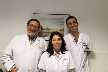 <p>De izquierda a derecha: Jordi Bruix, Maria Reig y Alejandro Forner. / Hospital Clinic</p>