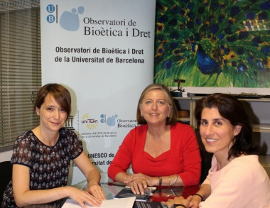 <p>Las autoras del documento, Blanca Bórquez, María Casado e Itziar de Lecuona. / UB</p>
