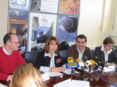 <p>Firma del acuerdo de colaboración</p>