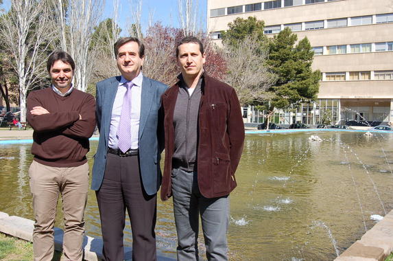 <p>Los profesores Sergio Salinas, Antonio Embid e Ismael Jiménez participan en el V Foro Mundial del Agua. </p>