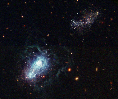 <p>La galaxia IZw18 captado por el Hubble, ACS y WFPC2. / NASA, ESA, Y. Izotov (MAO, Kyiv, UA) y T. Thuan (Universidad de Virginia)</p>