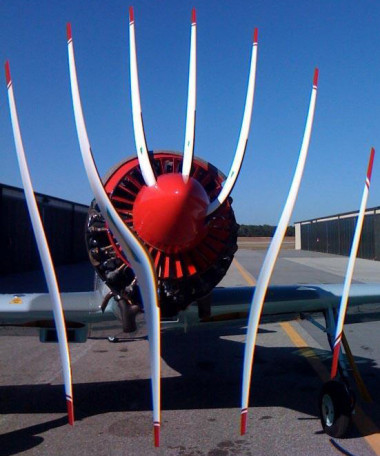 <p>El giro de la hélice se muestra con figuras extrañas por el efecto <em>rolling shutter</em>. Imagen: RIKEN.</p>