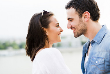 <p>Se encuentra atractivas a personas cuyos rasgos faciales se asemejan a la cara de alguien que te importa, como una pareja. / Fotolia</p>