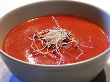 <p>Las recetas analizadas incluyen algunos platos tan típicos como gazpacho andaluz, pisto manchego, paella o puchero. / Javier Lastra</p>