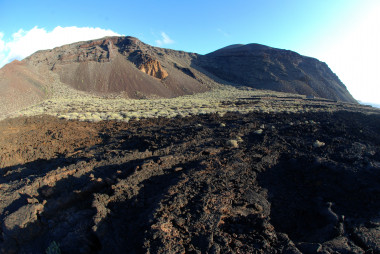 <p>Campo de lavas de la erupción de Lomo Negro. / Rafaél Abella.</p>