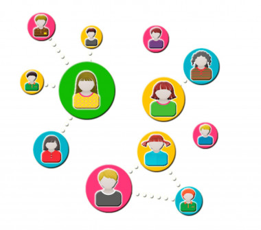 <p>Mybullying genera un mapa social de la clase donde se representan los casos de acoso escolar o aquellos que podrían llegar a serlo. / UCM.</p>
