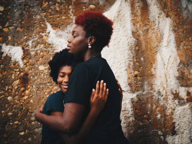 <p>El estudio subraya la importancia de ayudar a las familias a una mejor comprensión de la situación y a la aceptación progresiva de la misma. / <a href="https://unsplash.com/photos/zQQ6Y5_RtHE?utm_source=unsplash&utm_medium=referral&utm_content=creditCopyText" target="_blank">Eye for Ebony</a> on <a href="https://unsplash.com/?utm_source=unsplash&utm_medium=referral&utm_content=creditCopyText" target="_blank">Unsplash</a></p>