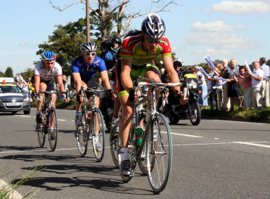 <p>Ciclistas compitan durante una carrera. /<a href="http://www.sxc.hu/browse.phtml?f=download&id=376693" target="_blank"> Jimmy Lemon</a></p>