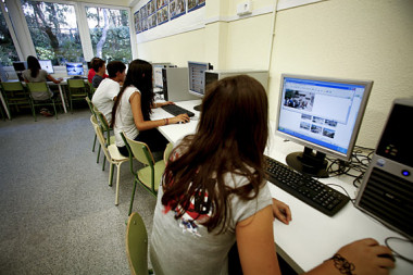 
<!-- START: including template: extension/sinc/design/ezwebin/templates/content/datatype/view/ezxmltags/paragraph.tpl (design:content/datatype/view/ezxmltags/paragraph.tpl) -->
<p>El 54% de los jóvenes del colectivo LBGT declara haber sido víctima de ciberacoso. Foto: SINC.</p>
<!-- STOP: including template: extension/sinc/design/ezwebin/templates/content/datatype/view/ezxmltags/paragraph.tpl (design:content/datatype/view/ezxmltags/paragraph.tpl) -->
