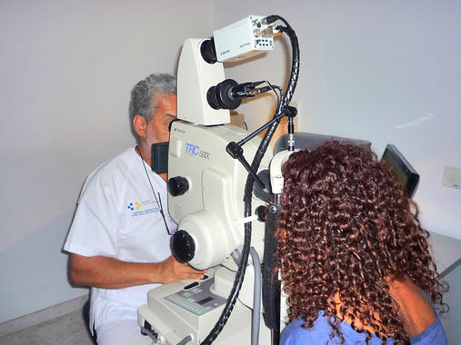 <p>Imagen de una prueba oftalmológica realizada mediante un retinógrafo en el HUNSC de Tenerife. </p>