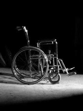 <p>La ELA ataca a las células nerviosas que controlan los músculos voluntarios hasta causar la parálisis completa. Foto: Guillem Oliver</p>