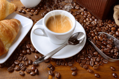 <p>Las bebidas muy calientes son aquellas que se consumen a temperaturas superiores a 65 grados. / Fotolia</p>