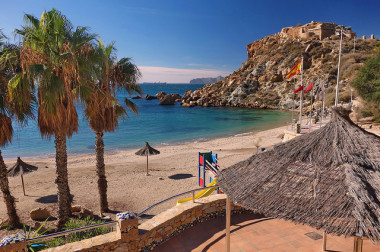 <p>Las playas de la costa de Murcia presentan menor concentración de E. coli y enterococos. / <a href="https://www.flickr.com/photos/enriquefreire/11013056216" target="_blank">Enrique Freire</a></p>