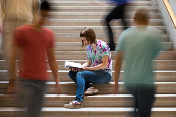 <p>En la vida cotidiana, el movimiento de fondo el menos importante que el de los detalles. /J. Adam Fenster, University of Rochester</p>
