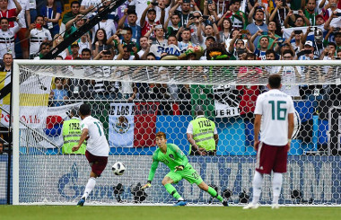 <p>Los investigadores consideran que ya tienen la metodología de las redes complejas a punto para analizar el juego de los equipos de fútbol. / <a href="https://es.m.wikipedia.org/wiki/Archivo:Mex-Kor_(15).jpg" target="_blank">Serg Stallone</a></p>