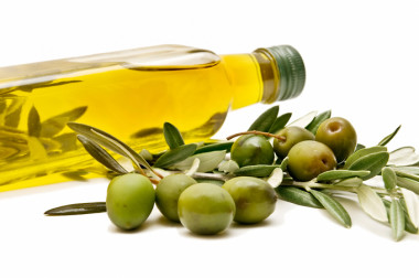 <p>El aporte de extractos de microalgas marinas ricas en carotenoides aumentan la protección del aceite frente al deterioro que sufren los ácidos grasos cuando entran en contacto con el aire. Al frenar este proceso, se consigue alargar la fecha de consumo. / Usdagov</p>