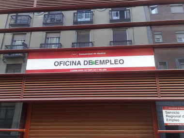 <p>El estudio demuestra que los efectos de los programas de inserción laboral para hogares de menor renta no sólo se ciñen a la cobertura básica de sus necesidades económicas sino que incluyen también mejoras en otras dimensiones del bienestar. Imagen: No man´s land</p>