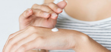 <p>Las posibles explicaciones de las asociaciones encontradas deben buscarse en las diferencias en la dieta, tabaco y uso de productos de consumo, como cosméticos. / Creative Commons</p>