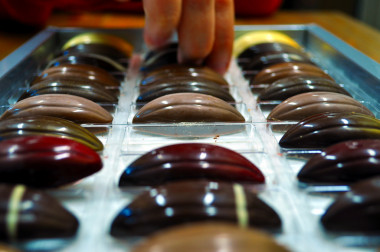 <p>Los investigadores eligieron como premio el chocolate para averiguar el grado de honestidad / <a href="https://www.flickr.com/photos/rafelmiro/5465735285/in/photolist-9jZjFg-9jZfdx-5MbAeJ-7AaiiP-9jZaBi-9eAaAm-9gtfKK-bfHJP-ujocF-hDACTC-c2YyDw-c2YxLd-9yRp8i-neWb4C-BtvRT-bTn8t-9hVg4s-7QePhN-c2YEp9-c2YpcJ-c2YoUj-6WPufo-c2YDMq-5MbFZs-9hVJrj-9hSorg-9LoYDp-aMmBKi-9hSKiz-c2YCYq-c2Yxh5-c2Ywk9-9gtgea-9gwmc3-9gtfwr-9gtfgD-9gwkhh-9hSyM6-8NZdVW-8NZbP3-9hVMes-9hSEHp-9hVH9Q-9hSA5X-9hSxv2-9hSwnX-9hVA6j-9hSsXt-9hVwXC-9hSq6Z" target="_self">Rafael Miro</a>.</p>
