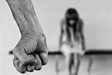 <p>Junto a la alta incidencia de agresiones al personal sanitario, existe también un alto porcentaje de infranotificación. / Dicyt</p>